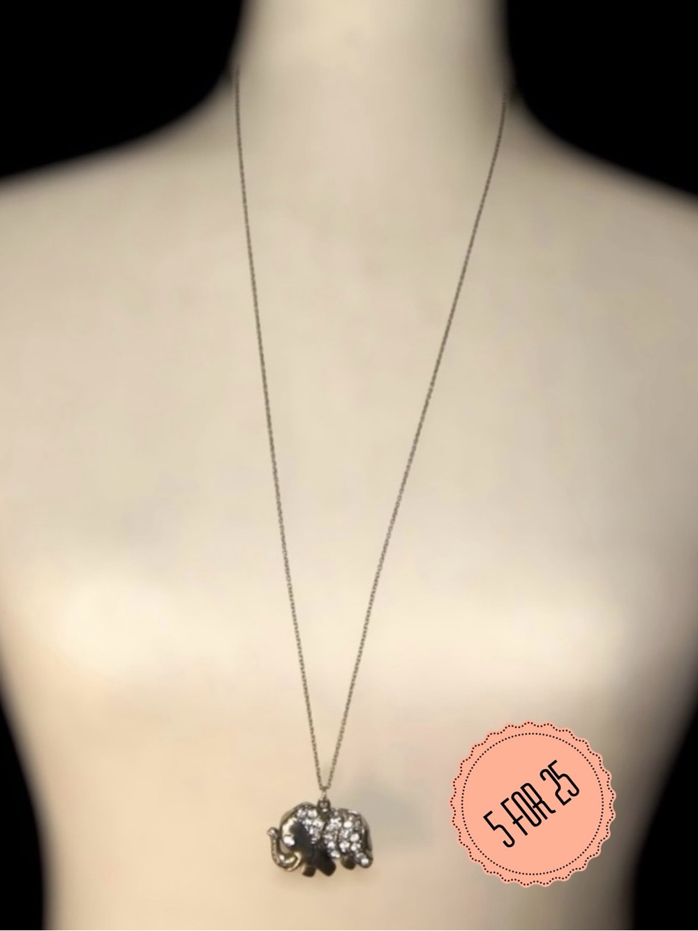 NWT Aeropostale Crystal Elephant Pendant Necklace